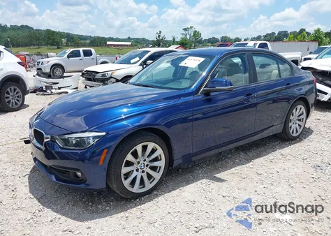 2018 BMW 320I I z USA, uszkodzony, nr VIN WBA8A9C57JAH13310